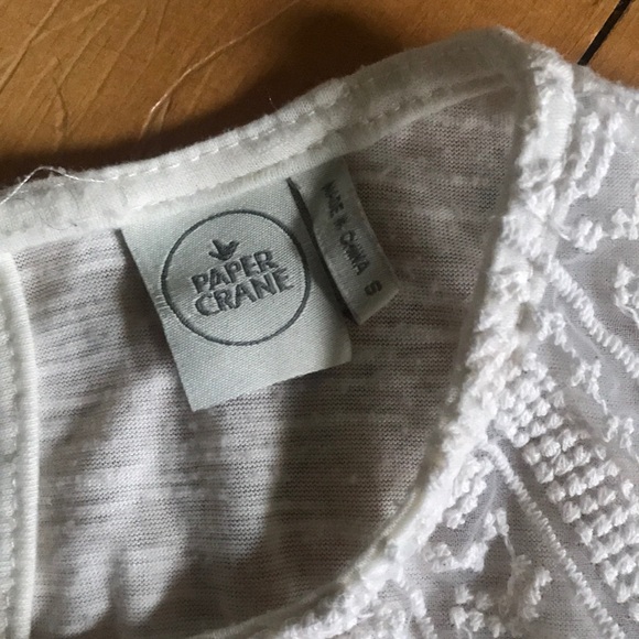 White long sleeveless top/tank - Picture 4 of 4